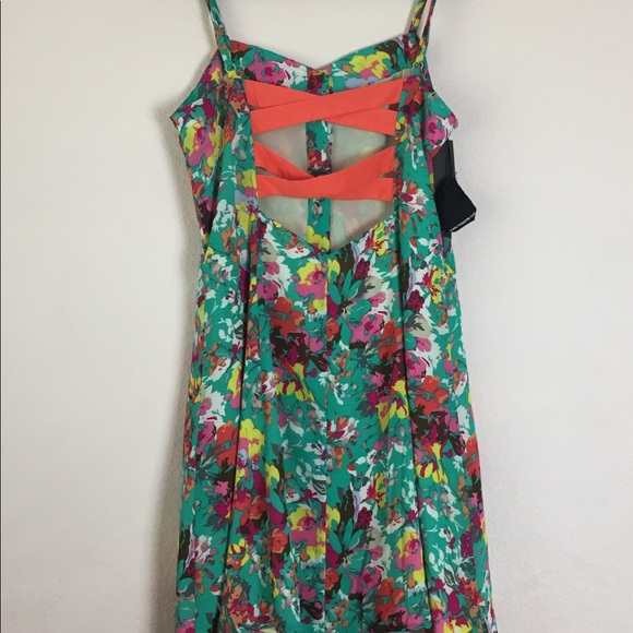 🚨SOLD 🚨 Miss Me Multicolor 90’s Inspired Midi Floral Dress - Picture 2 of 8